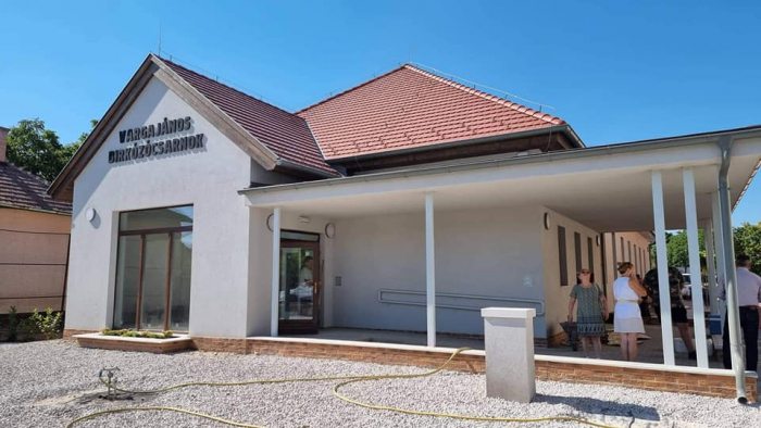 Átadják a Varga János Birkózócsarnokot Abonyban