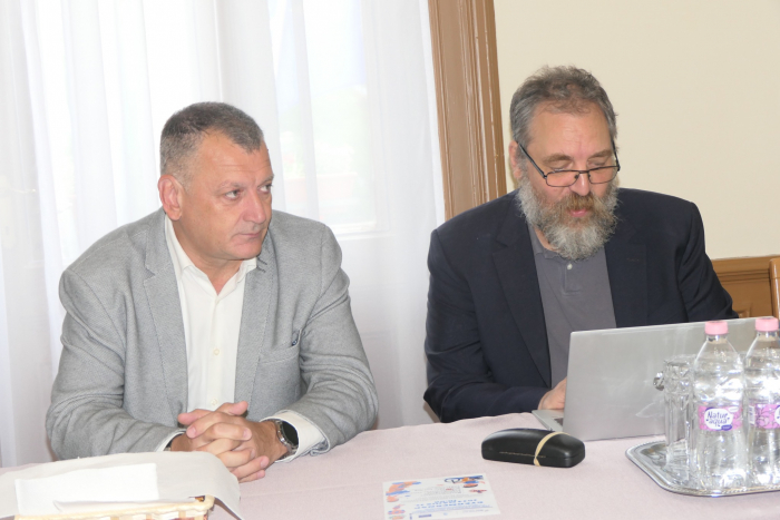 Ülésezett a "támogatói csoport"